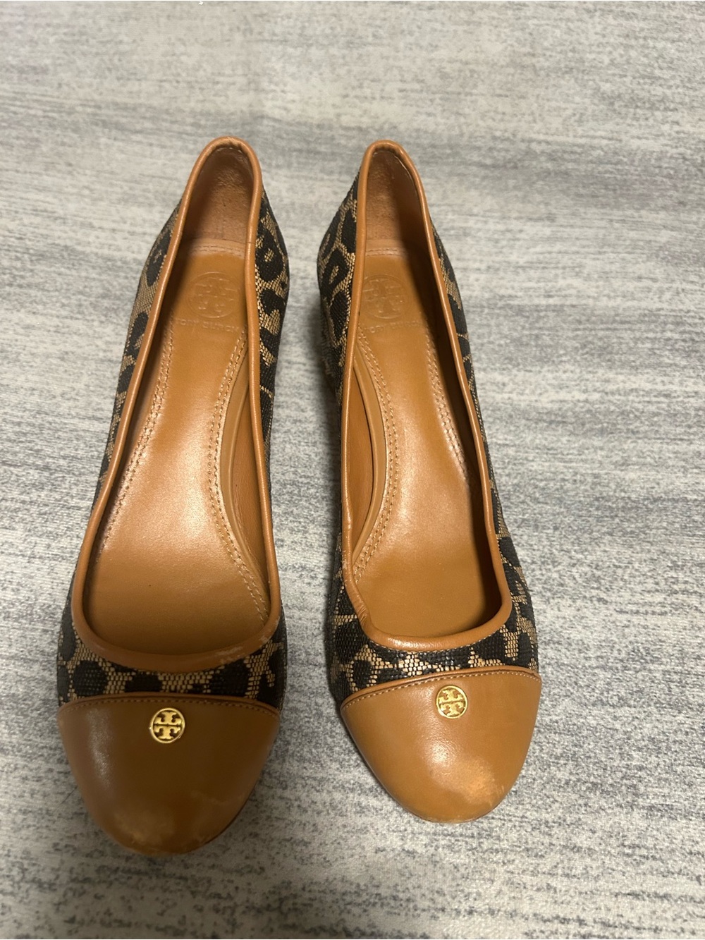 Women’s Leopard Tory Burch  Print Block Heel Pumps - Tan/Black